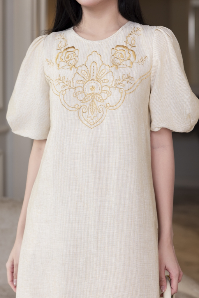 SWANLAKE | Váy Đầm Nữ Suông Tay Bí Phồng Thêu Hoa Bóng Nổi Công Sở Linen Sọc Cổ Tròn Có Túi D12873LW01