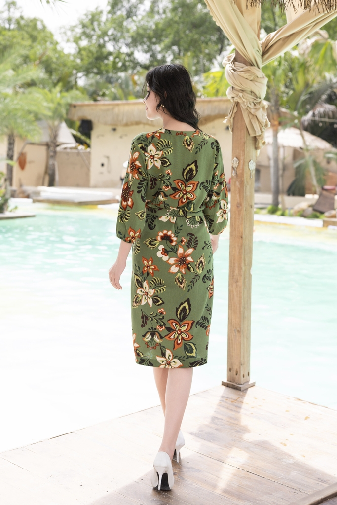 SWANLAKE | Váy Đầm Nữ Suông Dây Thắt Eo Cổ Trụ Đính Nút Vải Linen In Hoa Hè Tay Bí Lỡ Có Túi D12671LW03
