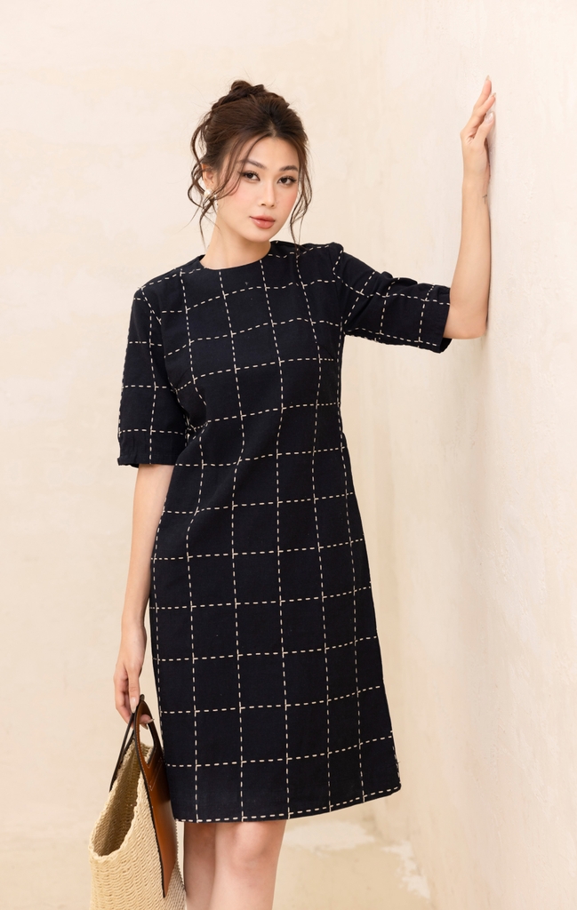 Đầm Nữ Công Sở Phom Suông Linen Nhật Hoạ Tiết Sọc Swanlake - D12184LW01
