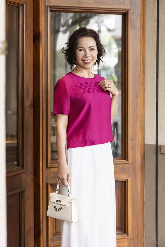 M COLLECTION | Áo Trung Niên Tặng Mẹ Mặc Hằng Ngày Ô Đan Dây Tơ Xốp A11471LW01