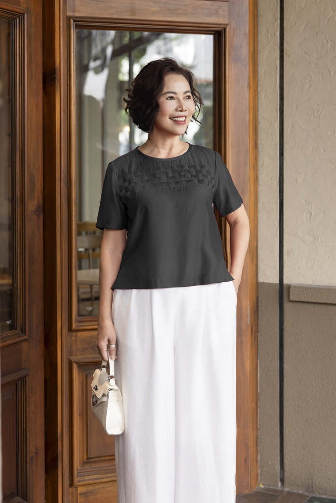 M COLLECTION | Áo Trung Niên Tặng Mẹ Mặc Hằng Ngày Ô Đan Dây Tơ Xốp A11471LW01