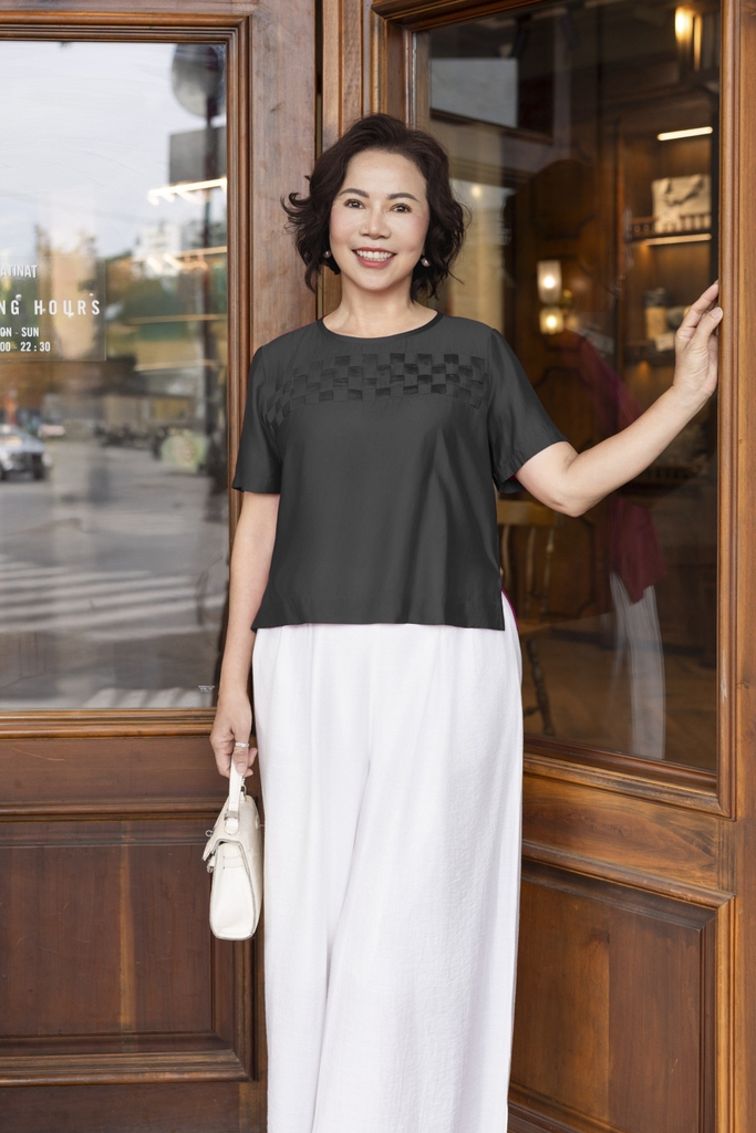 M COLLECTION | Áo Trung Niên Tặng Mẹ Mặc Hằng Ngày Ô Đan Dây Tơ Xốp A11471LW01