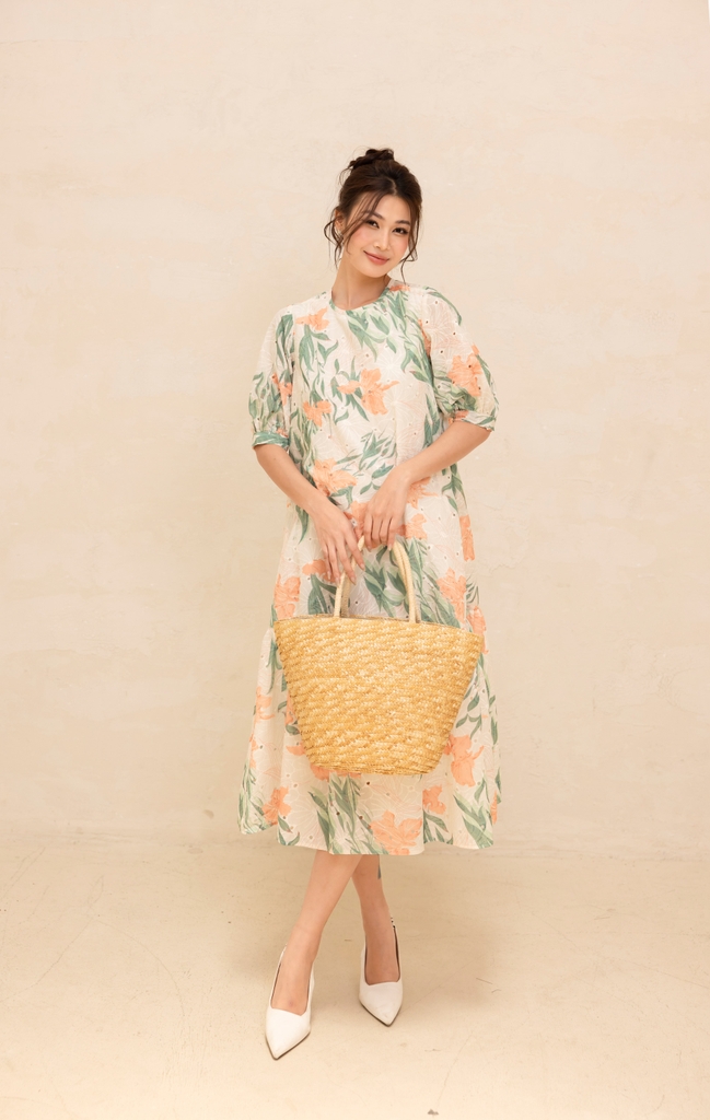 Đầm Maxi Hè Vải Boi Thêu Phom Suông Dài Đuôi Cá Swanlake - D11522LW03