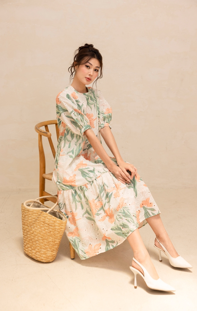 Đầm Maxi Hè Vải Boi Thêu Phom Suông Dài Đuôi Cá Swanlake - D11522LW03