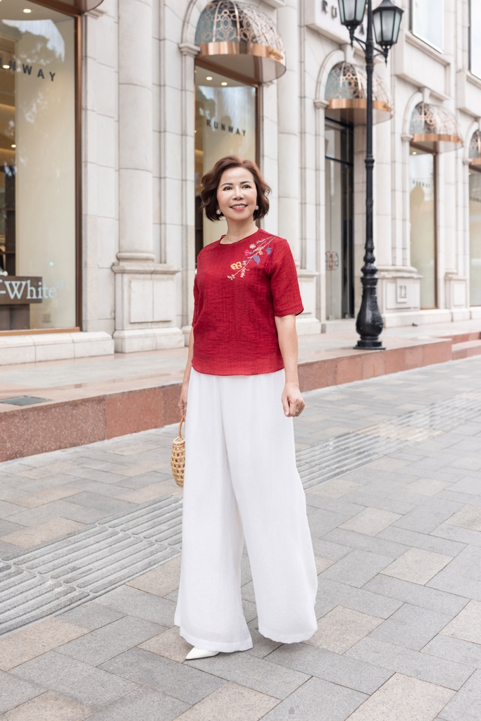 M Collection | Áo Trung Niên Nữ Tặng Mẹ, Tặng Bà Tơ Thêu Sang Trọng Tay Lỡ A12343LW01
