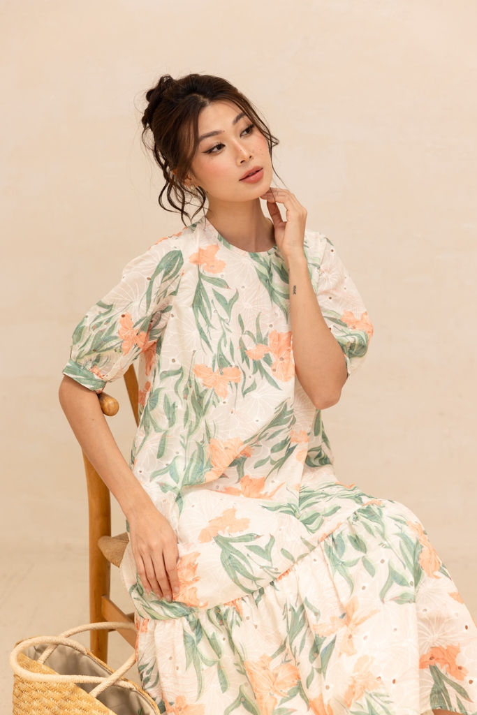 Đầm Maxi Hè Vải Boi Thêu Phom Suông Dài Đuôi Cá Swanlake - D11522LW03