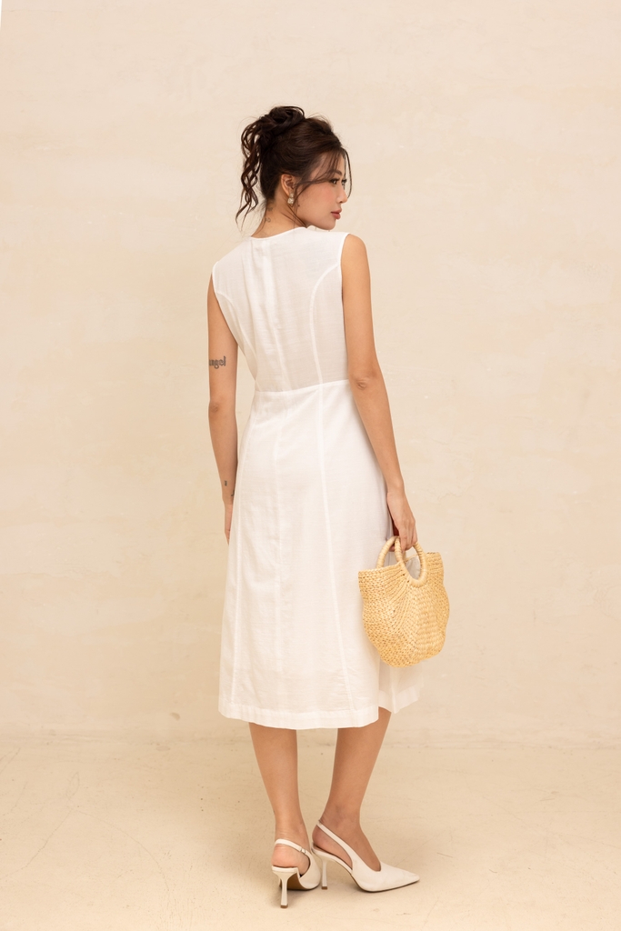 Đầm Sát Nách Chiết Eo Linen Thêu Phom Dài Swanlake - D12420LW01