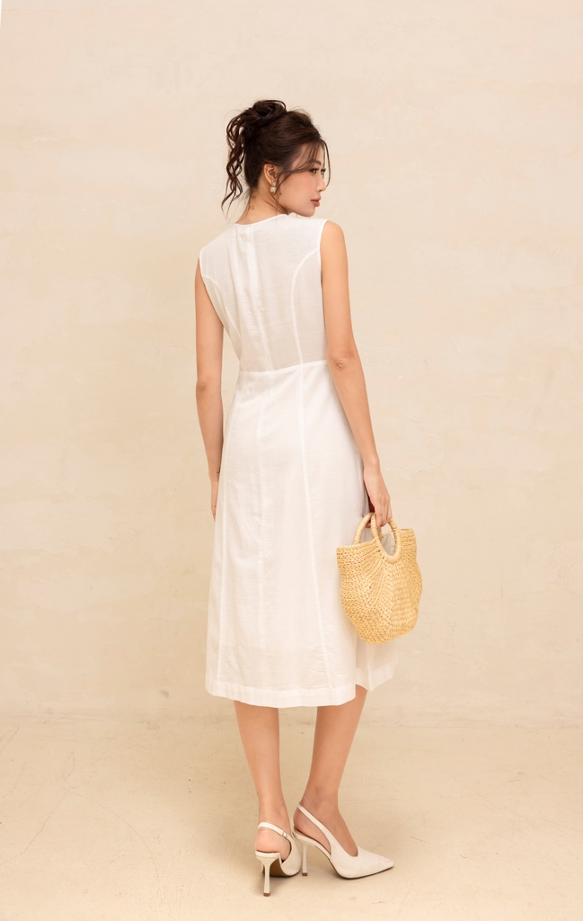 Đầm Sát Nách Chiết Eo Linen Thêu Phom Dài Swanlake - D12420LW01