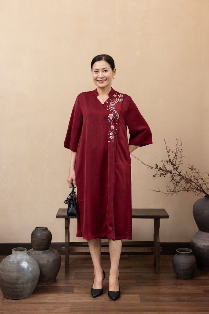M-Collection - Đầm Lụa Gấm Wash Thêu Nổi - D12144LW01