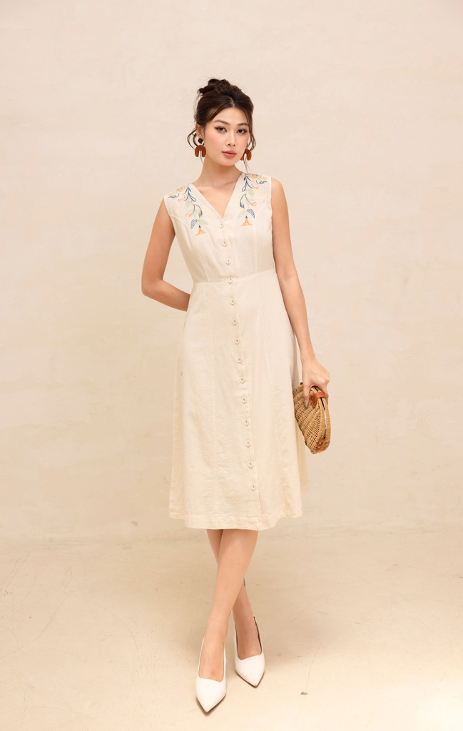 Đầm Sát Nách Chiết Eo Linen Thêu Phom Dài Swanlake - D12420LW01