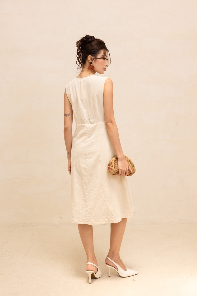 Đầm Sát Nách Chiết Eo Linen Thêu Phom Dài Swanlake - D12420LW01