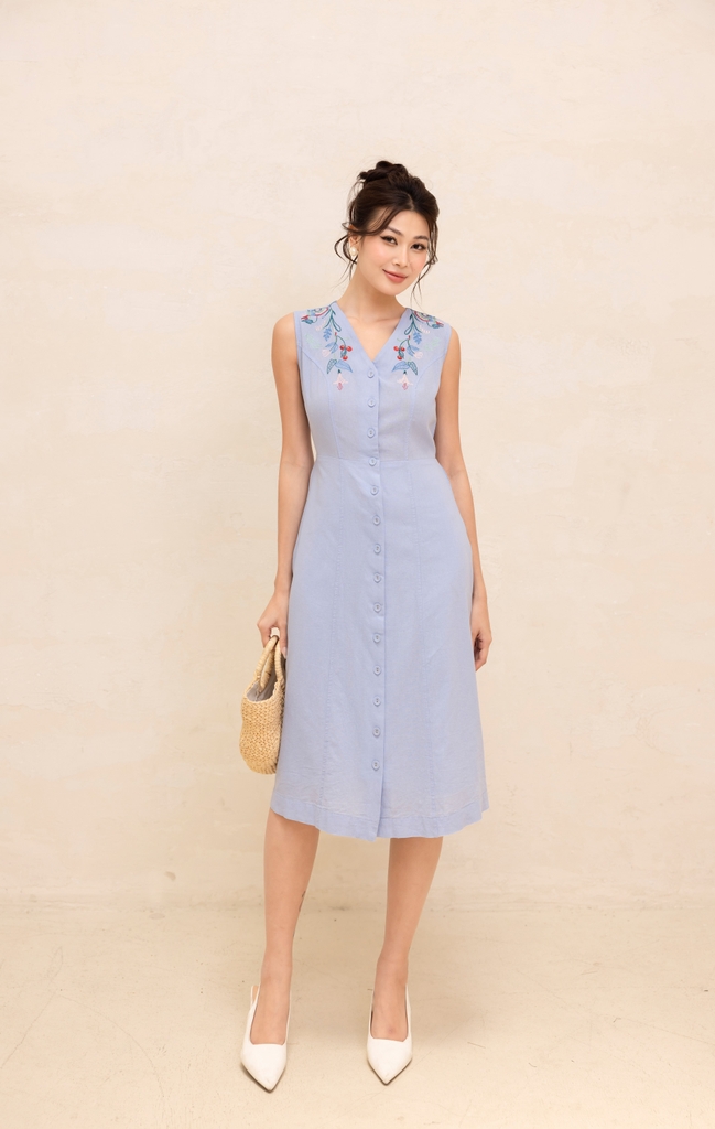 Đầm Sát Nách Chiết Eo Linen Thêu Phom Dài Swanlake - D12420LW01