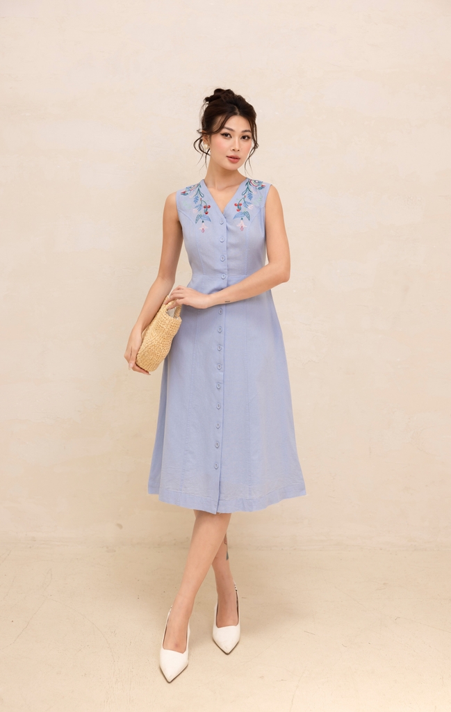 Đầm Sát Nách Chiết Eo Linen Thêu Phom Dài Swanlake - D12420LW01