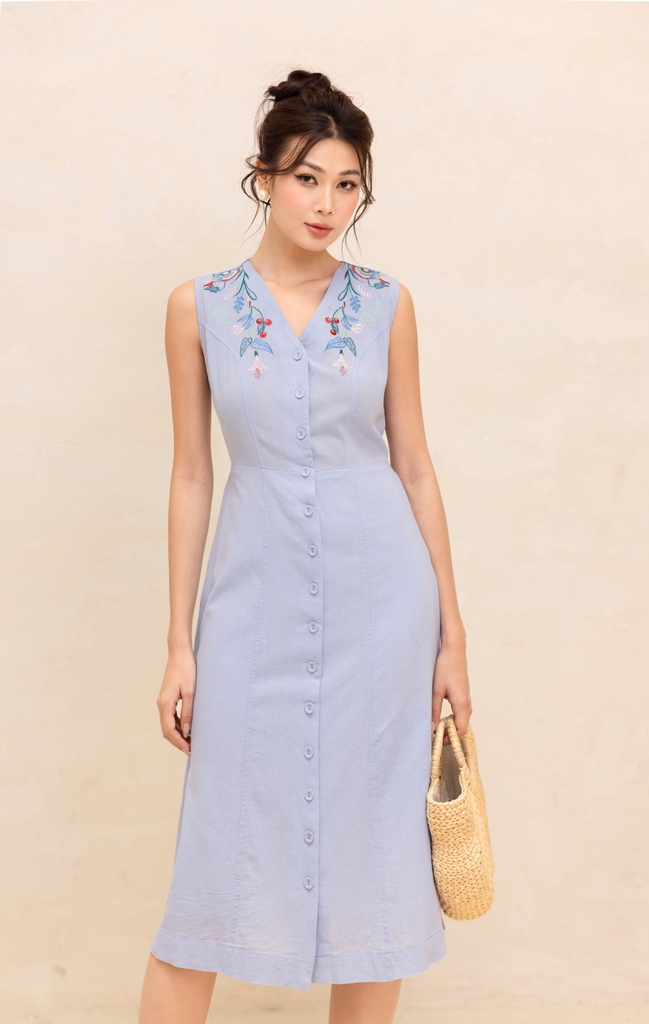 Đầm Sát Nách Chiết Eo Linen Thêu Phom Dài Swanlake - D12420LW01