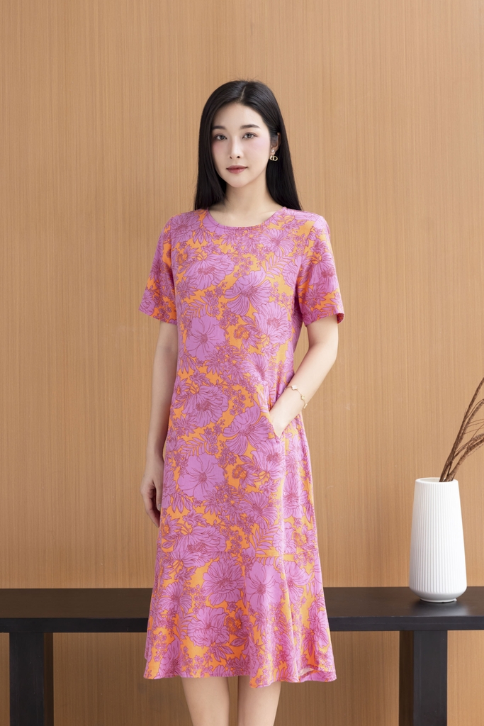 Đầm Linen Bông Đuôi Cá Phom Ôm Swanlake - D11531LW04