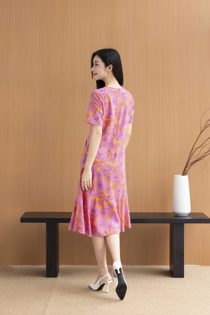 Đầm Linen Bông Đuôi Cá Phom Ôm Swanlake - D11531LW04