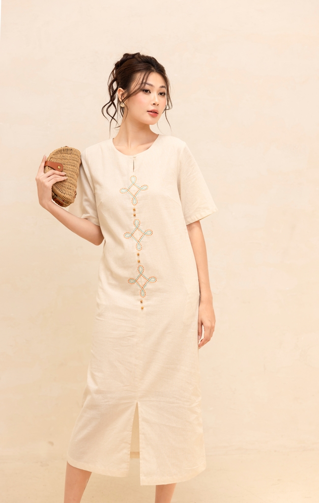 Đầm Nữ Công Sở Phom Suông Linen Suông Thêu Hoa Swanlake - D12418LW01