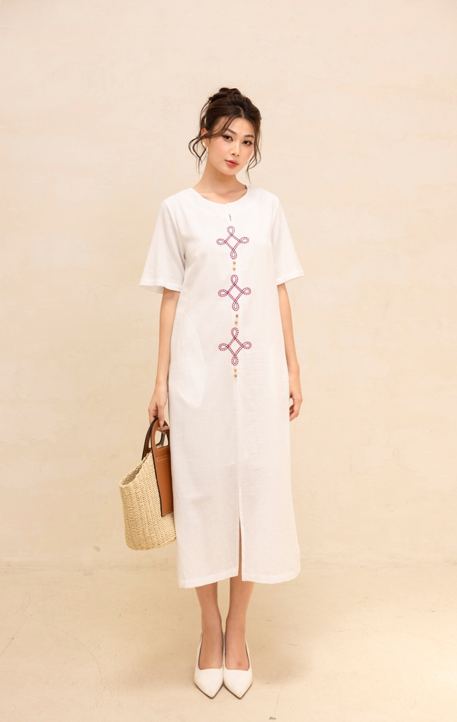Đầm Nữ Công Sở Phom Suông Linen Suông Thêu Hoa Swanlake - D12418LW01