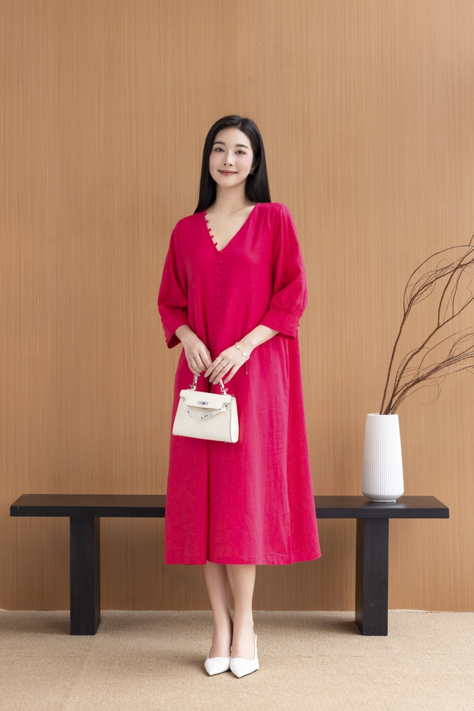 Váy Đầm Nữ Midi Suông Trơn Xẻ Tà Linen Cổ Tim Tay Nẹp Lỡ Có Túi Đính Nút Công Sở D11248LW03