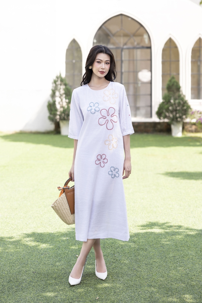 Swanlake | Đầm Suông Phom Dài Linen Thêu Hoa D12550LW01