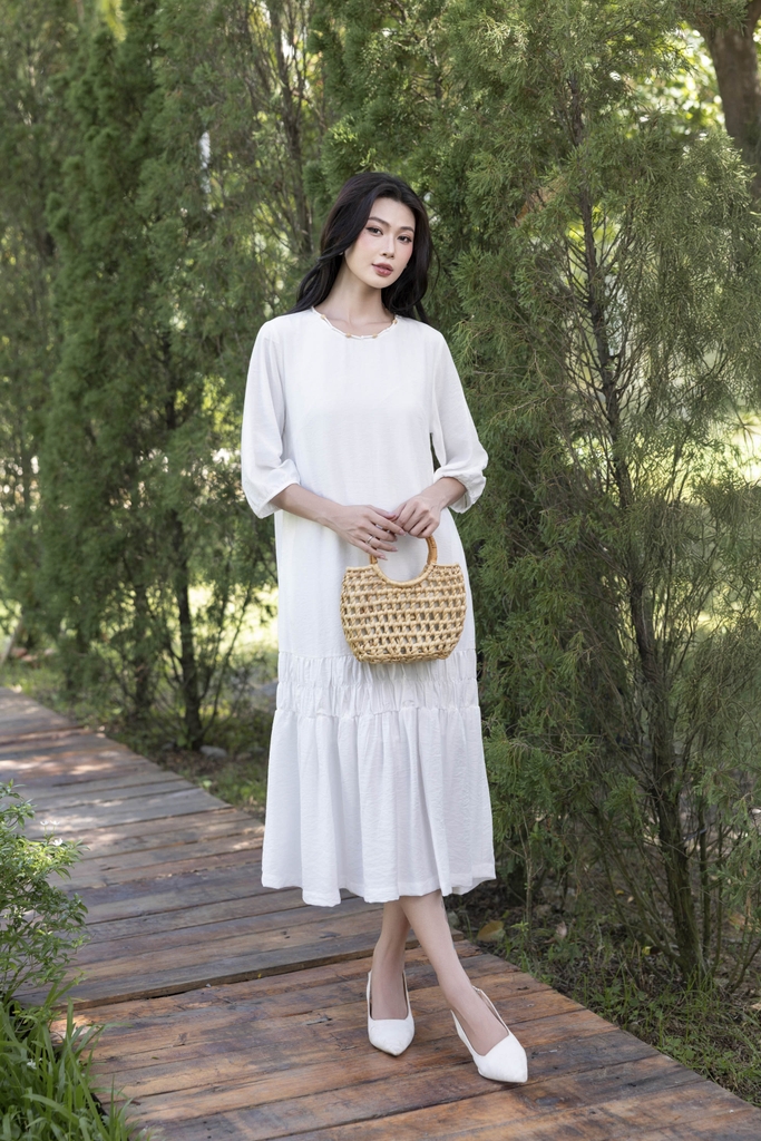 Swanlake | Đầm Suông Dài Đuôi Cá Đũi Nhật Cổ Có Hoạ Tiết Nút Gỗ D12511LW01
