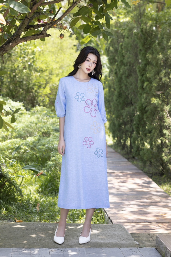 Swanlake | Đầm Suông Phom Dài Linen Thêu Hoa D12550LW01