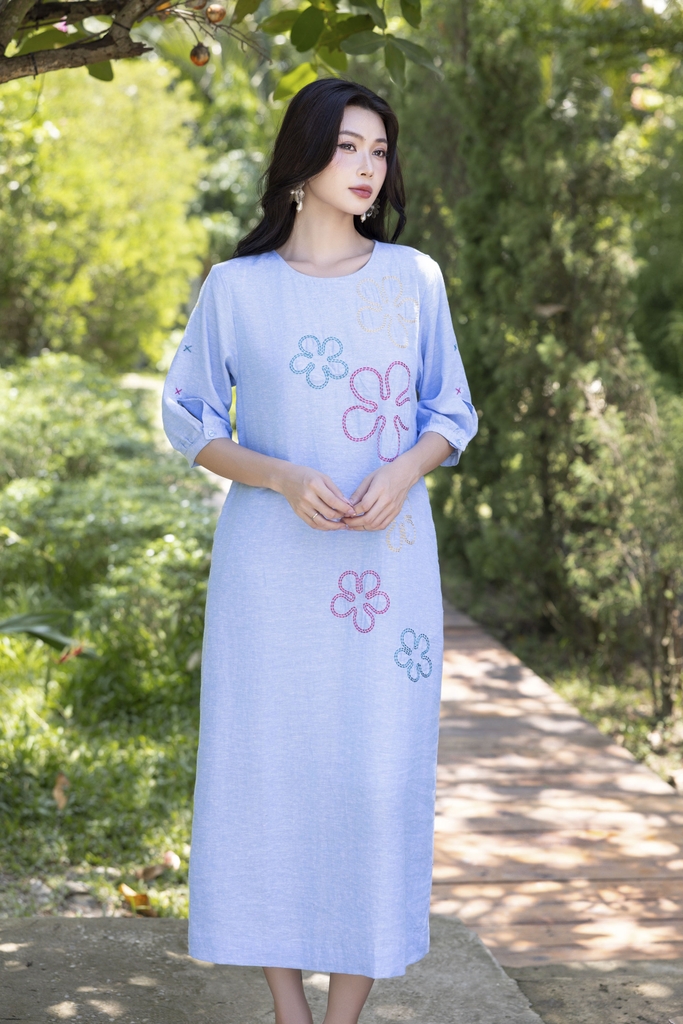 Swanlake | Đầm Suông Phom Dài Linen Thêu Hoa D12550LW01