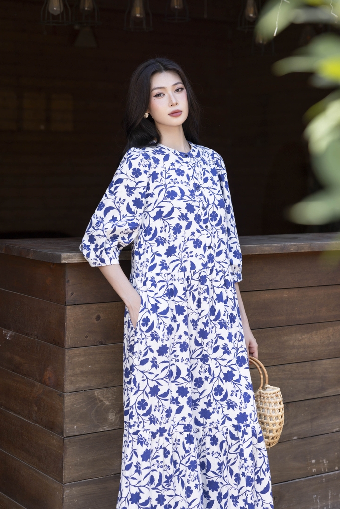 SWANLAKE | Váy Đầm Maxi Hoa Nhí Phom Dài Xòe 2 Tầng Vải Xô Bông/Linen Lụa Tay Lỡ Cổ Trụ - D10887