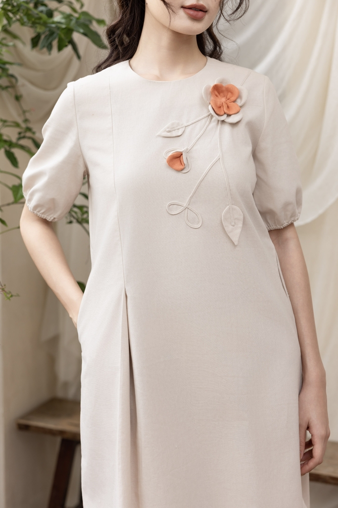 Swanlake | Váy Đầm Phom Suông Dài Qua Gối Linen Đính Hoa 3D - D12426LW01