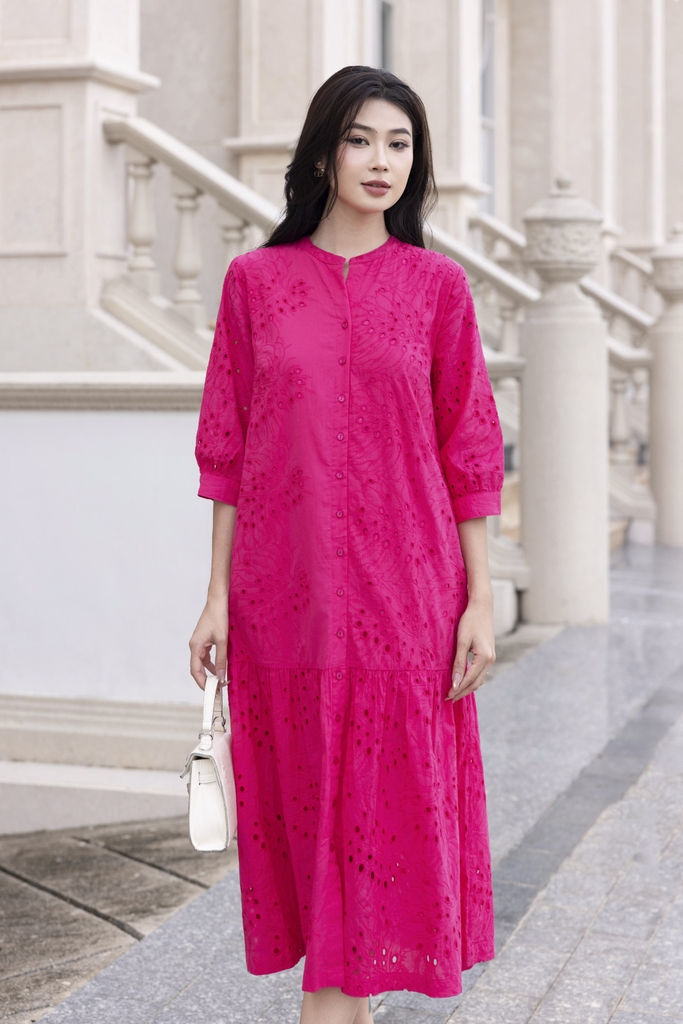 SWANLAKE | Váy Đầm Nữ Maxi Suông Đuôi Cá Cài Nút Linen Thêu Đục Lỗ Tay Bí Lỡ Du Lịch Biển Hè D12761LW01