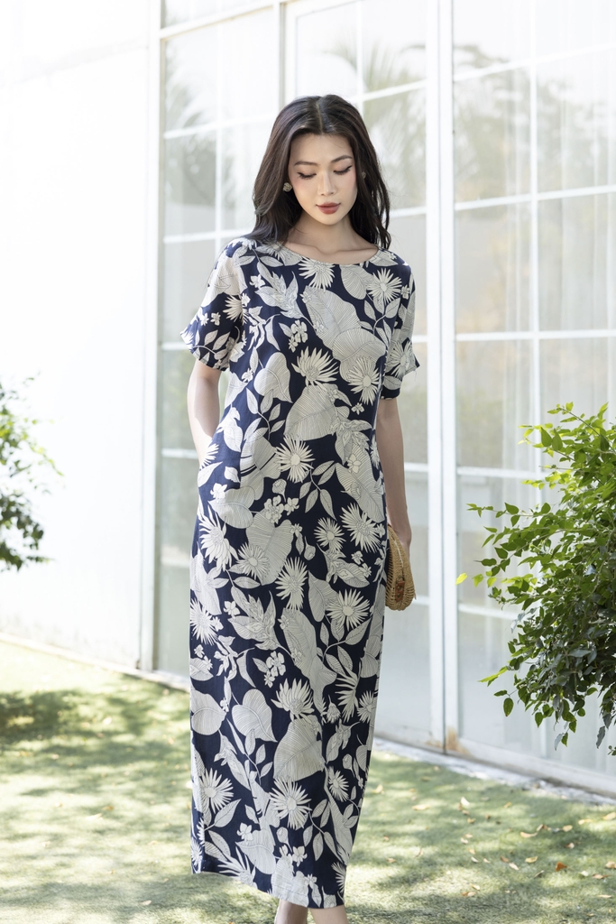 SWANLAKE | Váy Đầm Nữ Maxi Suông Vải Linen In Hoa Hè Cổ Thuyền Tay Ngắn Xẻ Tà Có Túi Du Lịch D12689LW01