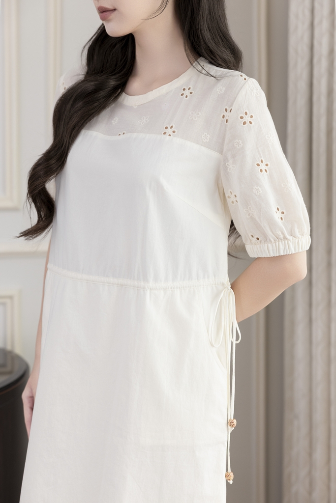 Váy Đầm Nữ Maxi Suông Vải Cotton Phối Ren Thêu Hoa Đục Lỗ 2 Lớp Có Túi Dạo Phố D13076LW01