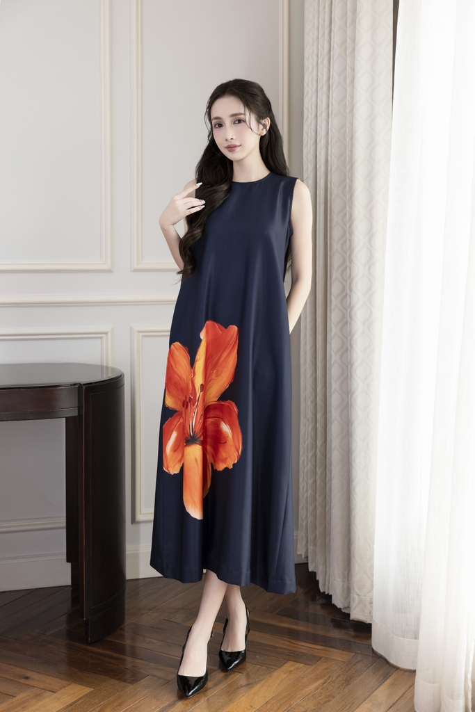 SWANLAKE | Váy Đầm Nữ Maxi Suông Sát Nách Cổ Tròn Chất Lụa Dày In Hoạ Tiết Hoa Đi Tiệc - D12095LW11