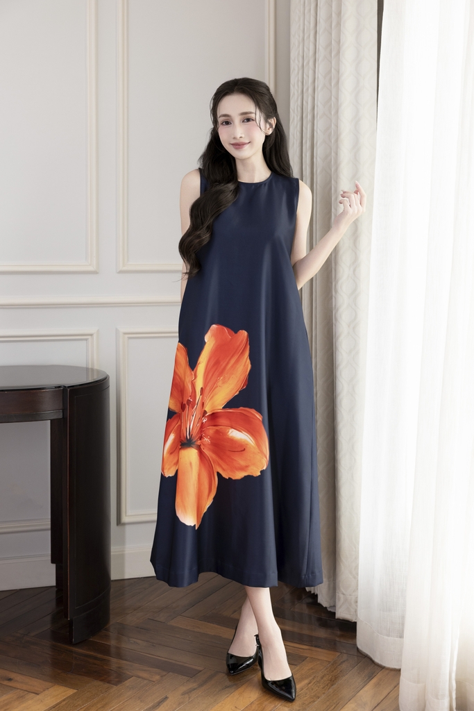 SWANLAKE | Váy Đầm Nữ Maxi Suông Sát Nách Cổ Tròn Chất Lụa Dày In Hoạ Tiết Hoa Đi Tiệc - D12095LW11