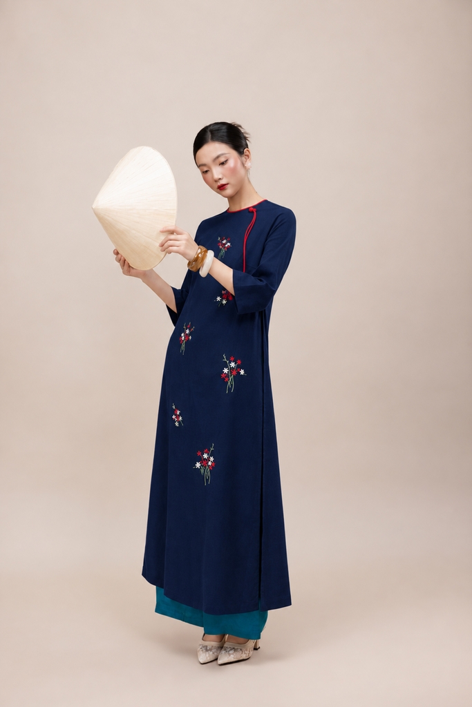 Áo Dài Cách Tân Suông Linen Thêu Hoa L14229LW01