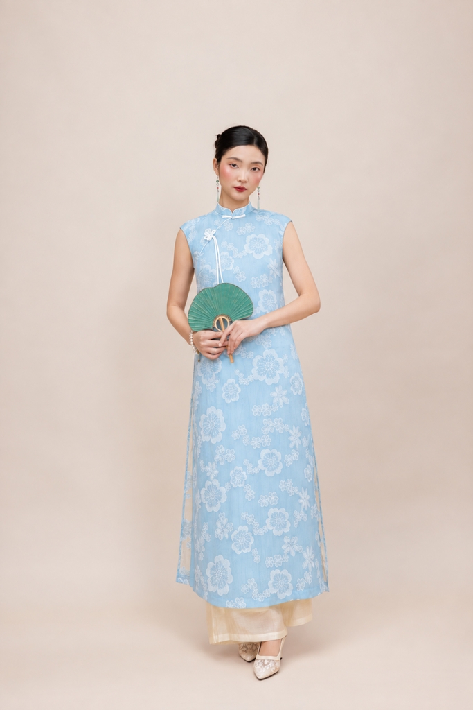 Áo Dài Cách Tân Chất Tơ Thêu Hoa L14127LW01