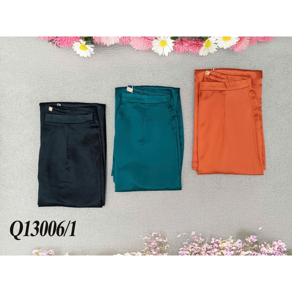 M COLLECTION | Quần Áo Dài Trung Niên Tặng Mẹ Phom Suông Phi Lụa Bản Lưng Nẹp Trước Sau Thun Q13006W01