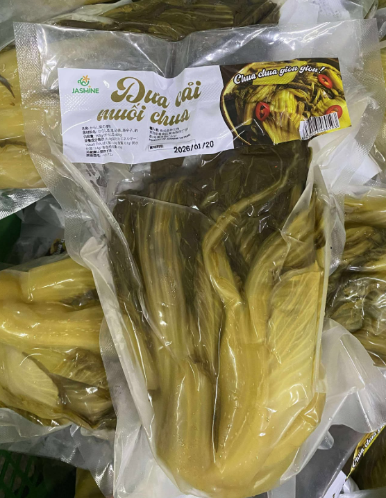 Dưa chua muối sẵn