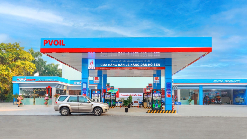 Nhớt PV Oil ga 10w40 0.8 Lí x 1 chai ( online)