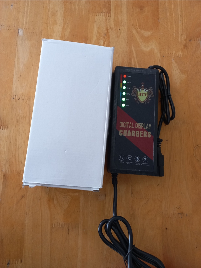 Bộ sạc ắc quy đạp điện 48V- 12Ah /128W