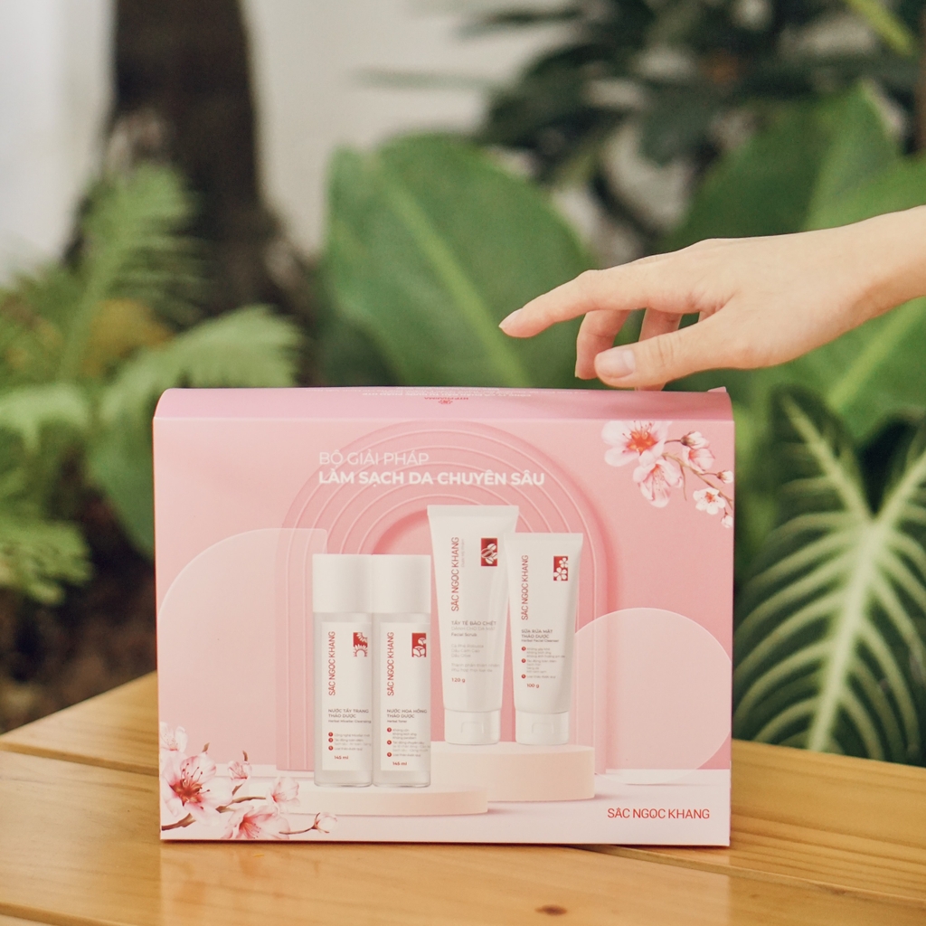 Combo Làm Sạch Da Chuyên Sâu Sắc Ngọc Khang (Sữa rửa mặt Thảo Dược 100g + Nước Hoa Hồng Thảo Dược 145ml + Nước Tẩy Trang Thảo Dược 145ml + Tẩy TBC 120g)