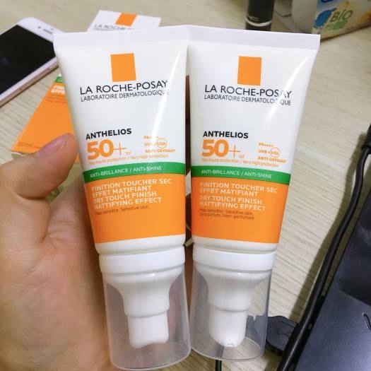 Kem chống nắng La Roche Posay Anthelios Anti-Shine Dry Touch Gel Cream SPF 50+ cho da dầu 50 ml