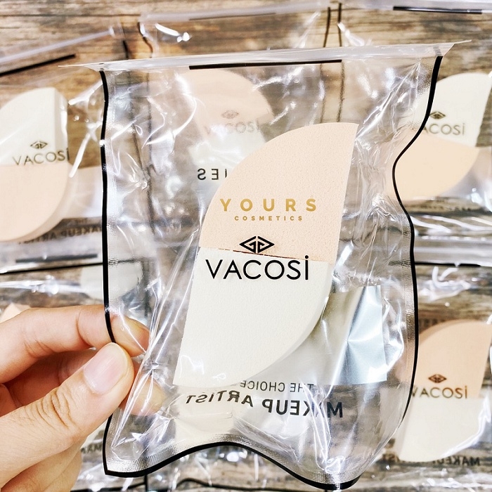 Bông Phấn Ướt Vacosi QUARTER SPONGE 2PCS Tam Giác Vuông BP11 (Bịch 2 Cái)