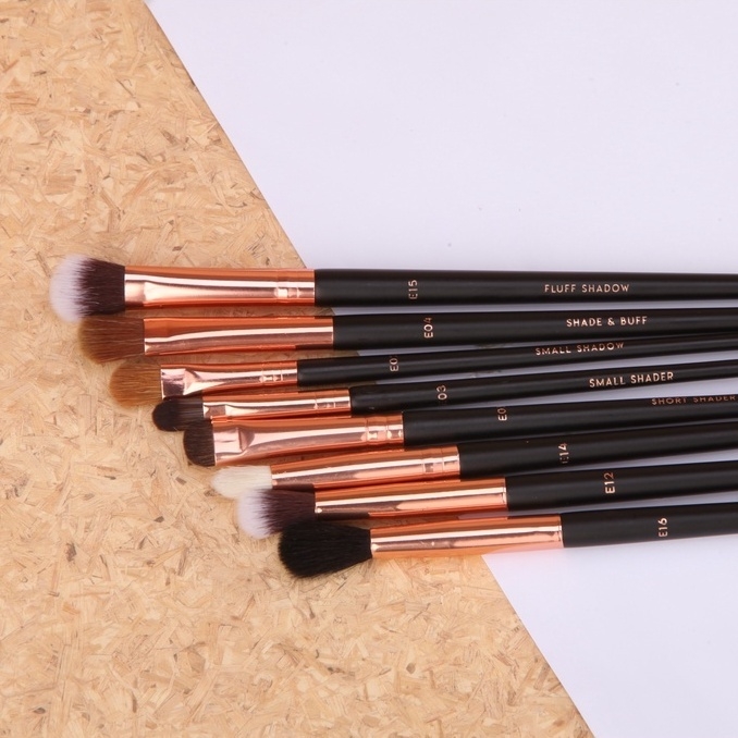 Cọ tán phấn mắt đầu nhỏ Vacosi Shadow Brush E02 - cọ trang điểm đánh phấn mắt vacosi mềm mịn