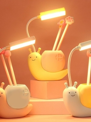 Đèn đọc sách bảo vệ mắt hình ốc sên dễ thương