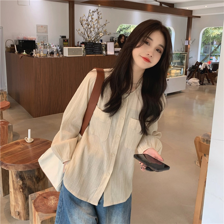 Áo sơ mi cổ tròn màu mơ sữa mới nhẹ nhàng cho nữ