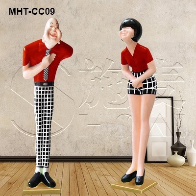 Tượng người cúi chào khách cao cấp MHTCC