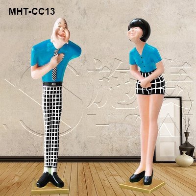 Tượng người cúi chào khách cao cấp MHTCC