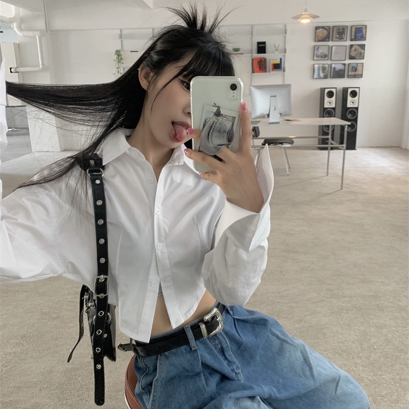 Sơ mi croptop thiết kế niche hot nhất 2023