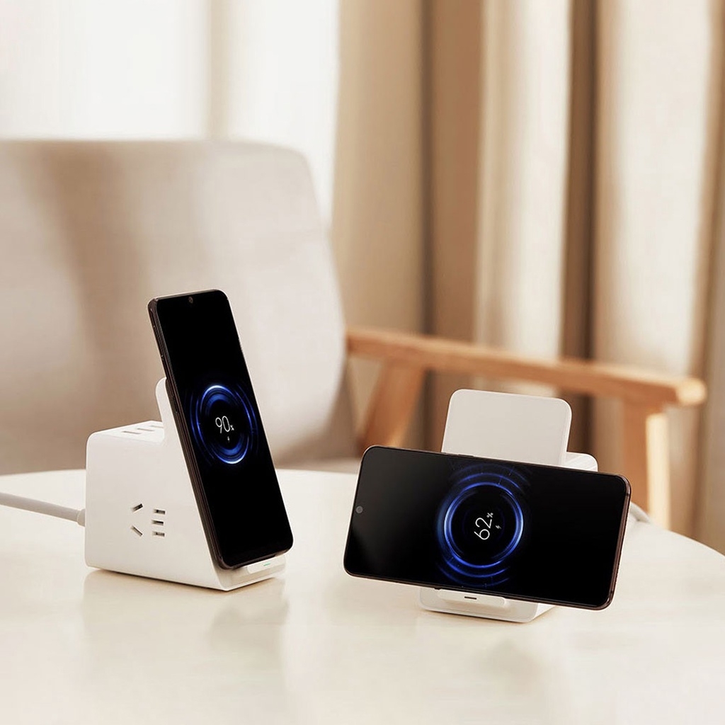 Ổ cắm điện tích hợp sạc không dây Xiaomi XMLSWXC2-10WQM gồm  3 cổng USB 18W, 2 ổ cắm điện 3 chấu, 1 sạc không dây 10w